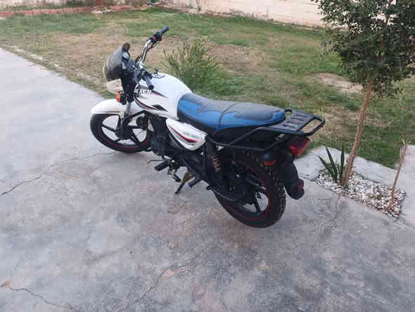 بوكسر هندي 5 گير موديل 2021 نظيفة حيل تايرات جدد والله امامي وخلفي أوراق أصولية مختومة خمس اوراق 3 اوراق وصلين شوفت عينك كهربائيات كلها شغالة دراجة مامتعوبة 750 وبيها مجال بسعر التايگر كلك بكان متاخذ دراجة كلك أخذ أصولي شرط الترقيم جيبلك فيتر وتعال شرط مكاني واسط قضاء بدره ***********
