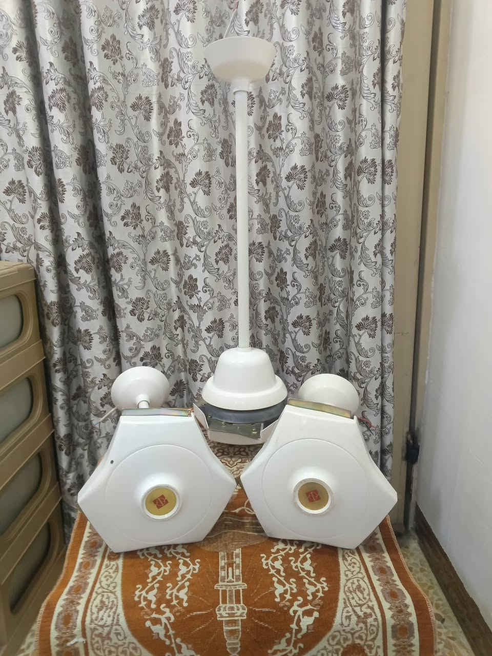 السلام عليكم ورحمه الله وبركاته جبنالكم تحفه فنيه احلا مراوح نشنال سقفيه ابلاديات عل وضع الشركه شرط الشغل شرط النظافه كاملين ما بيهم أي نقص أو عيب للبيع السعر خاص مكاني موصل يوجد توصيل جميع محافظات العراق وا هذا رقمي للتواصل ***********
