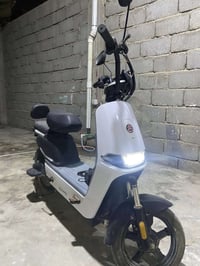 دراجة كهربائية • ٤ بطاريات • سرعة ٣٥