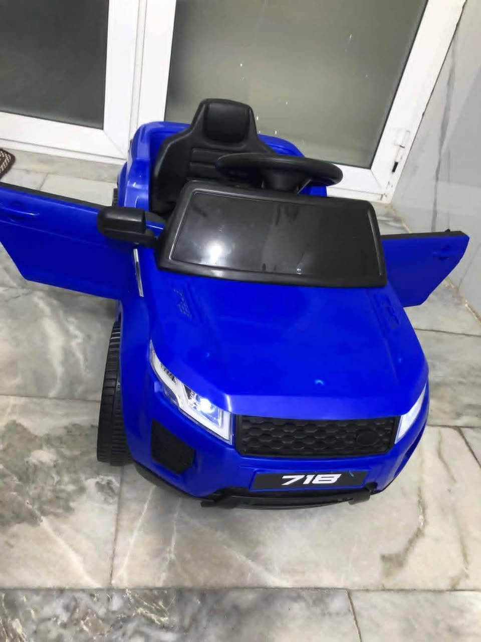 عنوان محل قريب فلكت حي نصر مقابيل فلافل عبلي ها ***********
