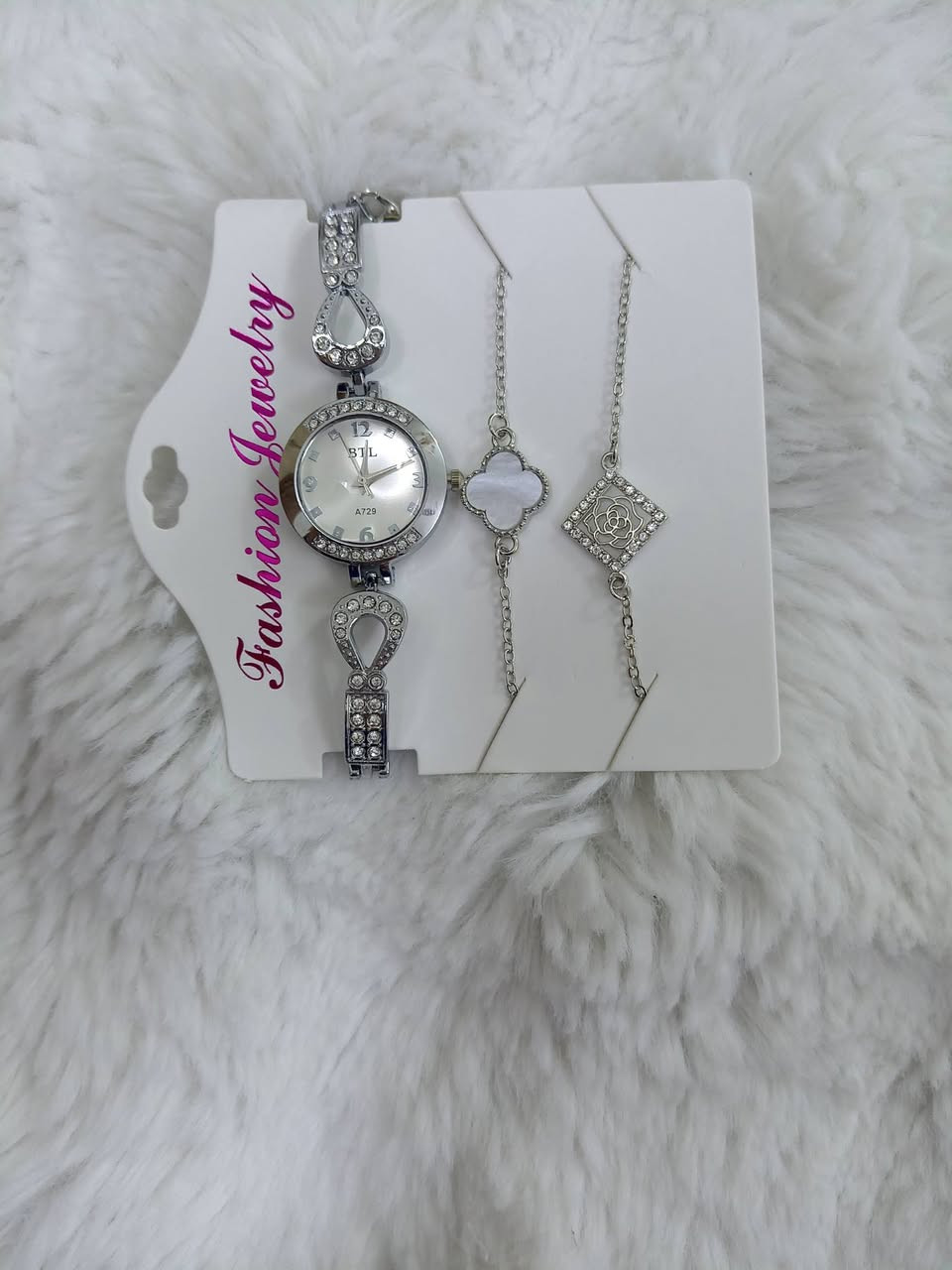 جمال ساعات ✨🤏🏻


**إذا كنت صاحب هذا الإعلان وتريد حذفه لأي سبب، رجاءا أرسل رسالة إلى الدعم الفني**