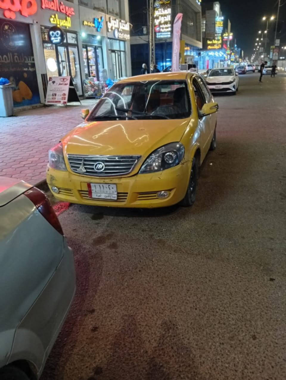 السلام عليكم من رخصة مدير الكروب سيار،ة للبيع او المراوس ليفان موديل 11 محور اوتماتيك  كو حديد كوم حديد  رقم صلاح الدين راعيها ماندله ابيع هل موجود سنويه عاج بيها السعر10ورقات السياره تمشي زينه***********
