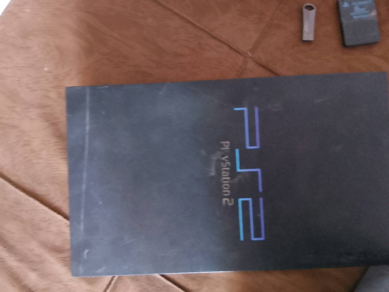 بلي 2 للبيع مستعمل 
سعر 75
بي كامل ملحقاته
فلاش بي أكثر من 15 لعبه
عنوان ديالى بعقوبة بهرز حي القادسيه فرع جامع النور
 
الرقم للتواصل ***********