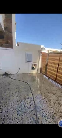 الفلوجه حي الشهداء • ٢٥٠م • طابقين ٤غرف