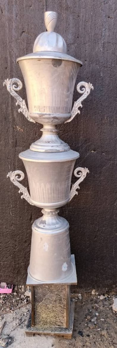 السلام عليكم... اغراض للبيع التفاصيل والسعر داخل كل صوره. ***********
