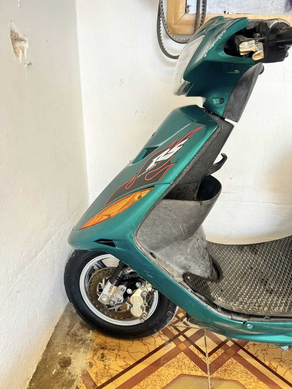 سلام عليكم 
العلويه للبيع 
صدر RGS قزم 
فج برمبو 
يدات  
اشاير وبكلايت اربعه  
ترايش ولحيه وكفر اربعه 
كشن 
وياله نجمه مفتوحه  
فلاوين 
وبعد شكم شغله وكدامك الدراجه 
مكانها نجف 
ممتواجد عل فيس 
***********
