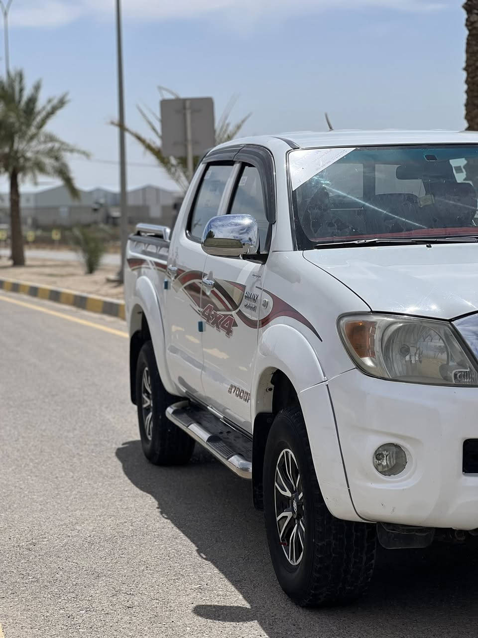 السلام عليكم تيوتا هايلوكس
موديل 2007 دبل اكسل
كفاله عامه 
كلها بشرط 
رقم دهوك 
إني الشرعي 
رقم وسنويه جديد 
وشرط التحويل 
***********
