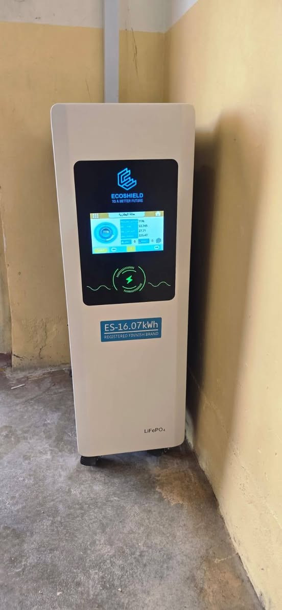 بفضل الله تم إنجاز وتنصيب منظومة طاقة شمسية متكاملة من شركة ECOSHIELD (إيكوشيلد)
لدى الأخ تحسين ألجبوري من قرية شميط 

، بإشراف وتنفيذ مكتب اليمان للطاقة الشمسية، 
⚡ مواصفات المنظومة: 🔹 20 أمبير نهاري
🔹 15 أمبير ليلي مع #منظم_فولتيه 90 امبير 

تتكون المنظومة من: ▪️ انفيرتر ECOSHIELD بقدرة 10 كيلوواط، 
▪️ بطارية ECOSHIELD بسعة 16.6 كيلوواط/ساعة، بعمر تشغيلي طويل واعتمادية عالية.

▪️ ألواح شمسية ECOSHIELD بقدرة 600 واط، ذات كفاءة إنتاجية عالية وأداء متميز.

▪️ هيكل حديد مغلون مقاوم للصدأ والعوامل الجوية.
▪️ بورد حماية متكامل لضمان أعلى درجات الأمان.
▪️ أسلاك نحاسية عالية الجودة مع جميع الملحقات والتجهيزات الخاصة بمنظومات الطاقة الشمسية.
✅ شركة ECOSHIELD

📍 العنوان: ناحية الزاب – قرية النميصة – الشارع العام – مجاور مدرسة إبراهيم عليه السلام.

📞 للاستفسار والحجز: ***********/// ***********
#ECOSHIELD #ايكوشيلد #مكتب_اليمان_للطاقة_الشمسية #الطاقة_الشمسية #طاقة_متجددة #اعمال_يومية
