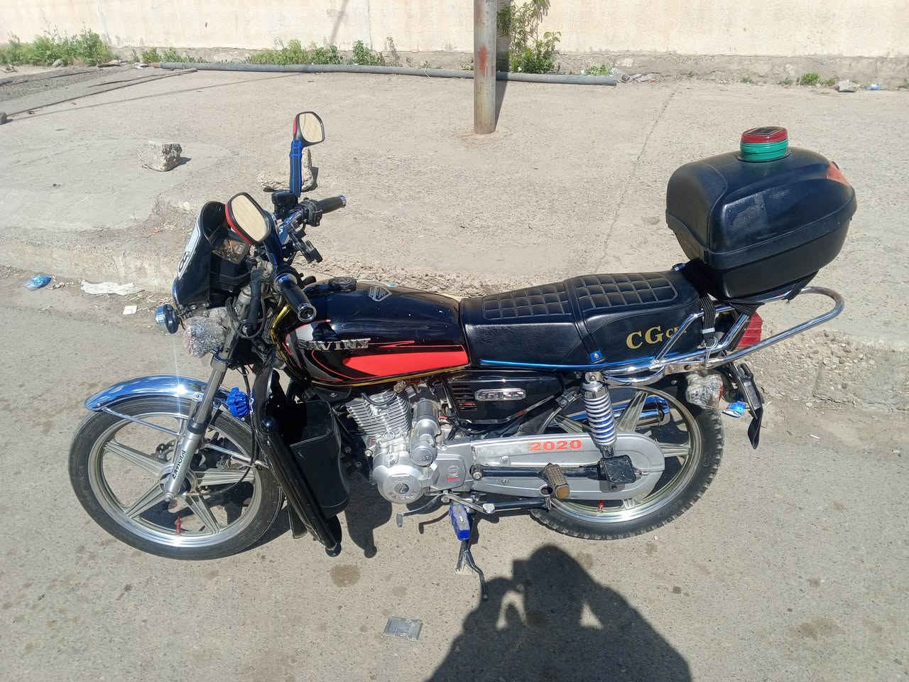 دراجه مرقمه رقم كركوك دراجه نظيفه كهربائيات سلف كنترول كلها شغال دراجه حلوه وقاعده جاهزه ما بيها اي عيب رقمها كركوك شرط التحويل والغرامات دراجه نظيفه مكاني كركوك على رقم الهاتف ***********
