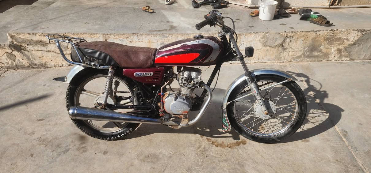 ماتور للبيع
نضيف مال شخل 
٤كير 
***********
سعر ١٥٠
