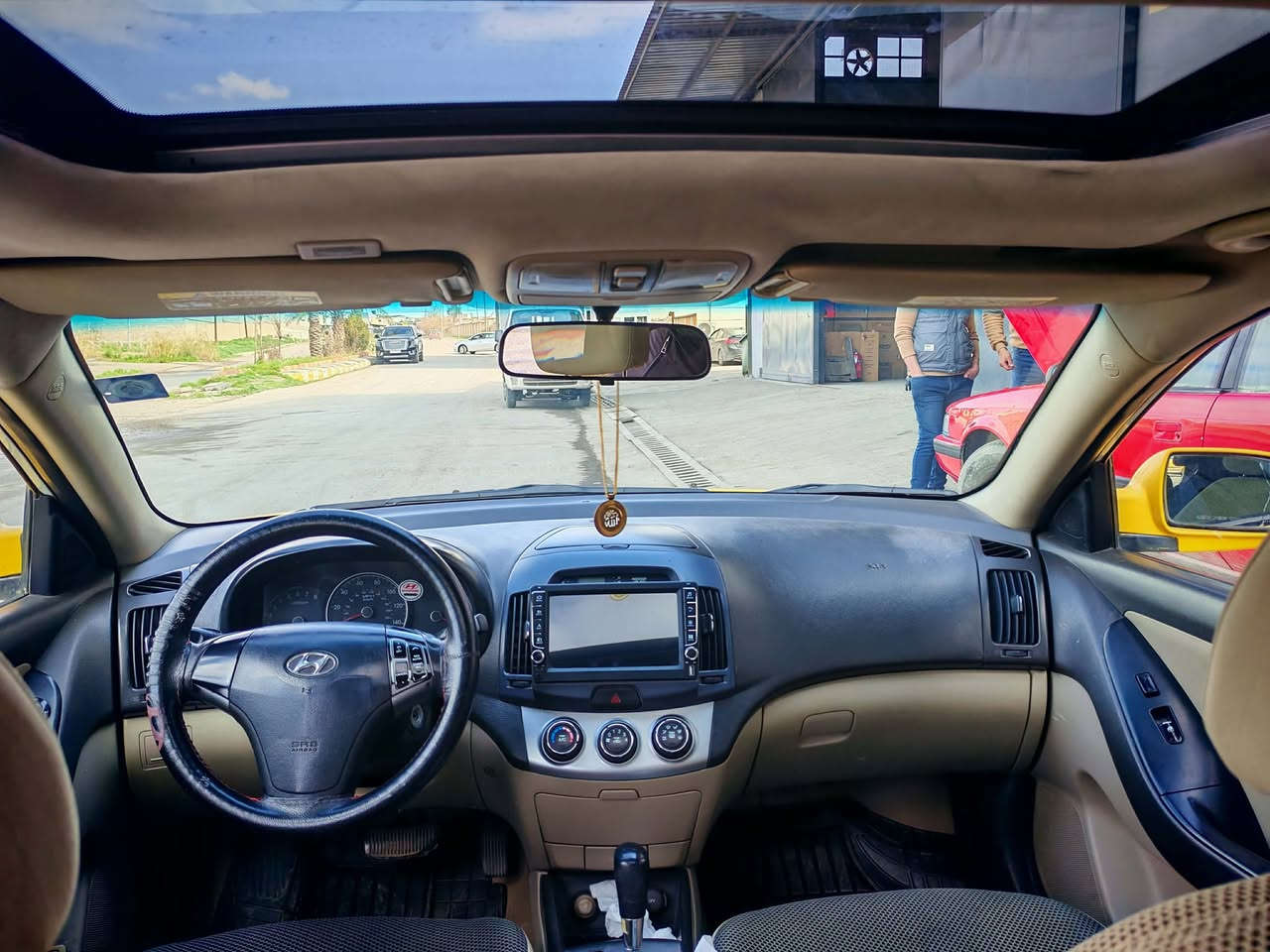 السلام عليكم
الانترا أمريكي ٢٠١٠ محرك ٢٠ كير محرك صدر شرط اربع تايرات جدد شرط التحويل والغرامات والهيئه صفر رقم بغداد الجديد باقي ع استلام اللوحات السياره بأسمي
بيها ضربات خفيفه السعر ٨٥
للأستفسار ***********
