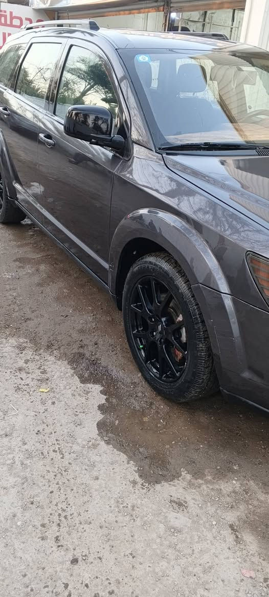 السلام عليكم دوج جورني 2018حادثه بنيد او جاملغ السياره سبع راكب ثلاث قطع تبريد بصمه محرك 3600 مكان السياره بغداد التليفون ***********
