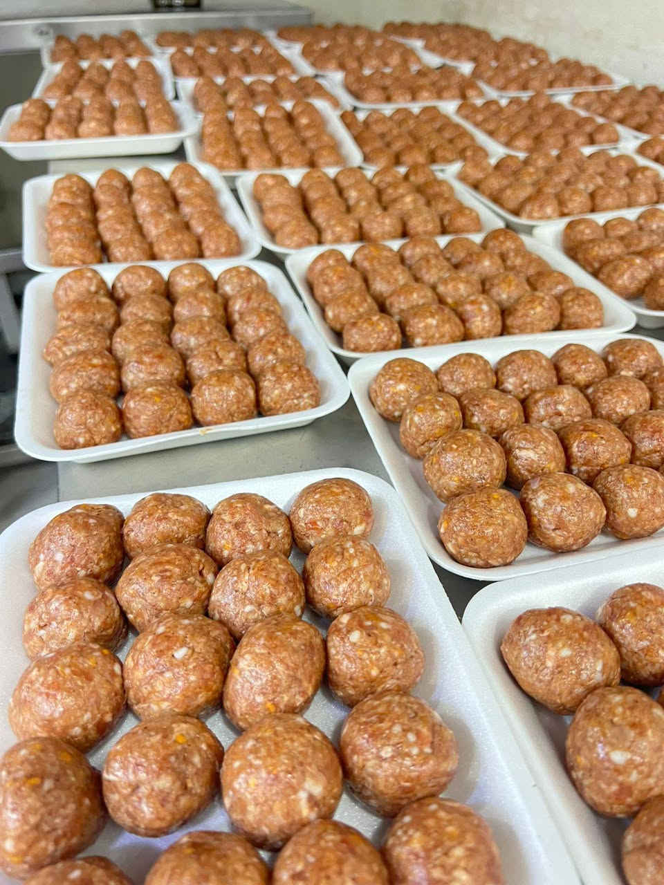 السلام وعليكم
تقدم لكم محلات #بركات #المصطفى 

جميع انواع الكبب والبورك الباسطرما الكفته 

#لحومناعراقيه #خالصه  والدجاج الحي والسمج

شوي الدجاج علفحم 

وشوي السمج العراقي الطريقه البغداديه  #البيع #جمله #مفرد

يوجد #خدمه #توصيل #لجميع #مناطق الغزاليه 

#والمناطق القريبه

اهلا بكم 

متواجدين 

كل يوم من الساعه ل #٨صباحا إلى #١٢عشر ليلا

نتشرف بيكم

#ارقام #التوصيل

***********

***********

                #اهلاوسهلابكم
