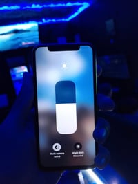 آيفون X • ٦٤ • بطارية ١٠٠٪