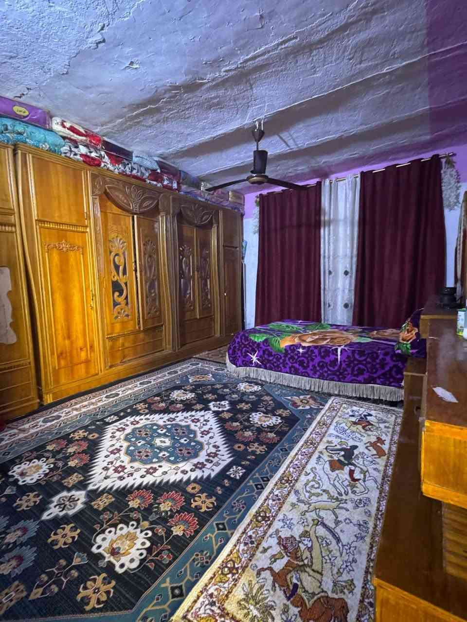 بيت البيع حي نداء شارع عشرين مساحه 350مترماعوض اتصال عله هذارقم ***********
