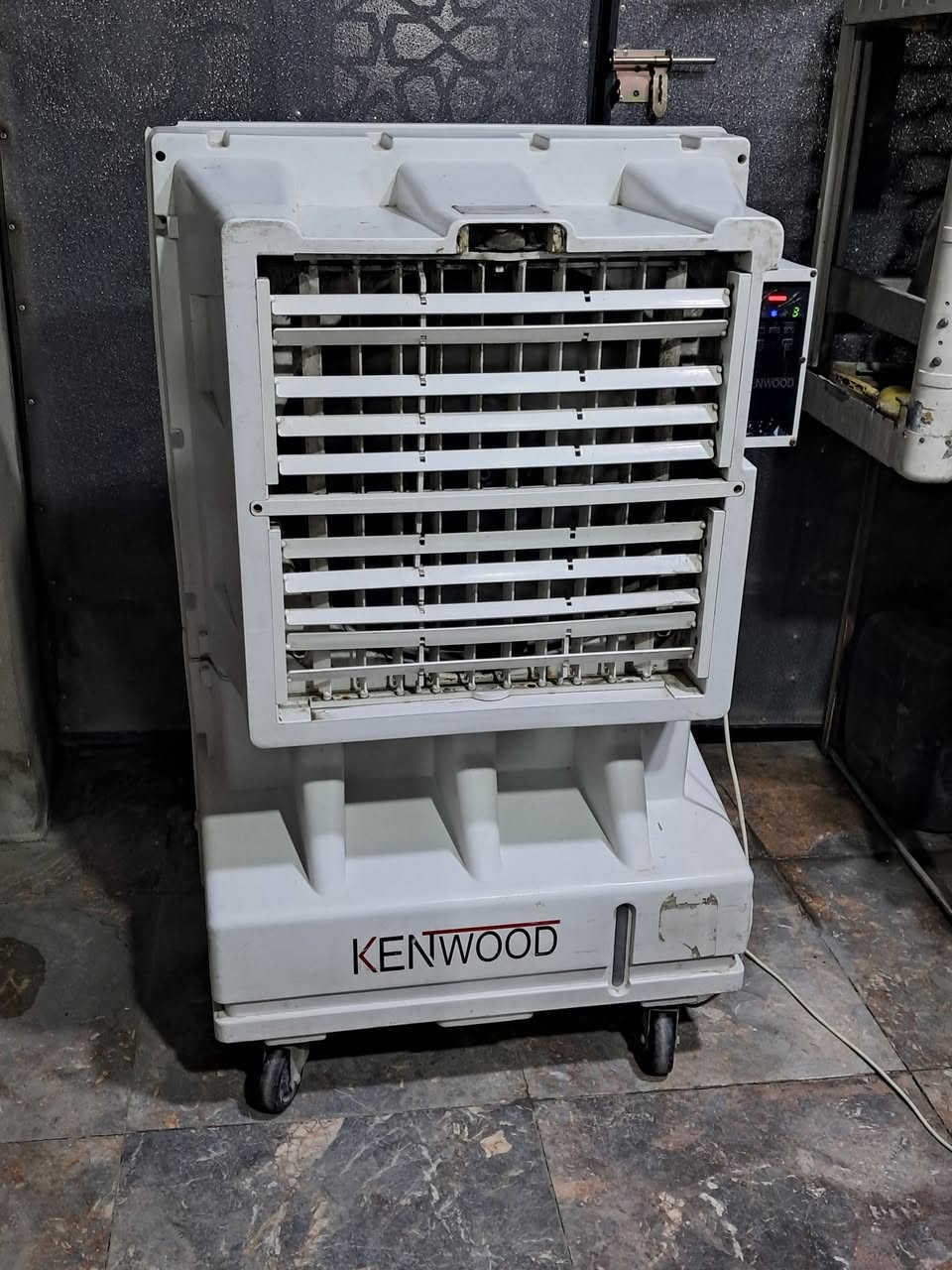 مبراد حجم كبير سعر ١٥٠ نضيف كله شغال ما بي عطل


**إذا كنت صاحب هذا الإعلان وتريد حذفه لأي سبب، رجاءا أرسل رسالة إلى الدعم الفني**