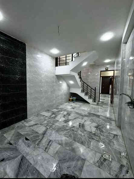 🏠بيت للبيع 
📍الموقع/ القاهره ا  (حي القاهرة - شارع شيف سوري )

ملاحظه/البيت جديد زيرو ## 

 .مكان ماطور ____

 ..كهرباء كل طابق معزول عن الثاني.بناء ##

 ______درجه اولى 🏰🏰🏰

📌المساحة/  80 /

 📌الواجهة/  4 و 20 س /

📌النزال/ 20  /

الطابق /آلأول/ طرمه صغيره / 

 اسقبال / مطبخ / حولي / خدمات / غرفه نوم

الطابق  /  الثاني / 2نوم.حولي .خدمات /

 #.بيتونه كبيره.سطحين#

للاستفسار ☎️

📞 *********** ______
