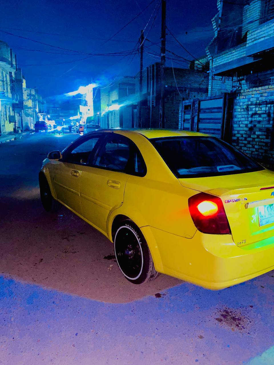 سلام عليكم 
اوبترا. موديل 2010للبيع 
حادثها فقط جاملغ مبدل بيها رشات صبغ 
كير مكينه خير من الله لا تنقيص ولا تبخير 
شاشه كامر يستم سماعات  دوشمه كشنات لايلون اناره داخليه رقمها ديالى تحويل ثاني يوم
العنوان بغداد حي اور 
السعر 63
واتساب ***********
