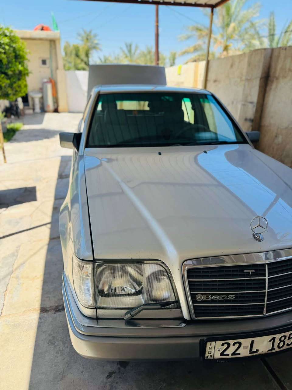 مرسيدس بيبي دب محرك خراطيم موديل 93 فضية اللون جاهزة من كل شي .
* محرك خراطيم وكير بحالة ممتازة .
* كهربائياتها كلها جاهزة من كل شي راديو اريل ويا السويج .
* تبريد شغال .
* تخم تايرات جديدة .
* بيبان سنتر لوك .
* غرفة جلد ودواخل صاج رئاسي
* سلايد روف شغالة طكتين
* لايتات زينون ثلجي اصلية
* ادامة كاملة للراديتر وكل زيوت المحرك والهايدروليك للبور والكير
* سيستم كامرات امامية وخلفية
* رقم اربيل انكليزي دولي
* باسمي وسنوية جديدة
* تعمل بالبانزين + منظومة غاز حكومية جديدة 80 لتر
* باتري جديد نوزلات فيتبمات كلها جديد
* قواعد طبلات معمرة .
* مكان السيارة ديالى _المقدادية
* وللاستفسار عن السعر يرجى التواصل مع الرقم
*********** 
( غير متواجد على الفيس )
