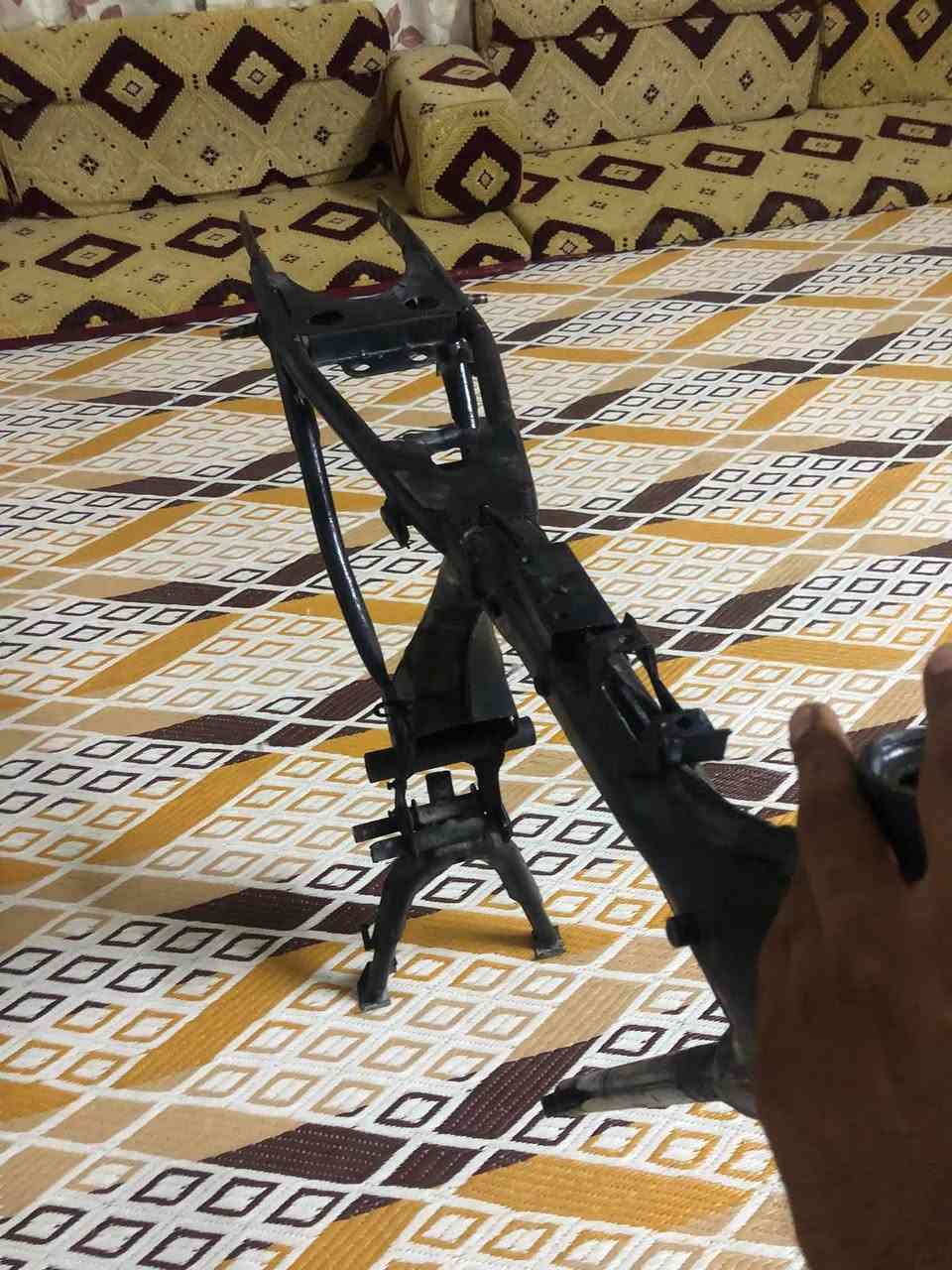 شاصي محور جهاز جيب غراضك شده البيع السعر 80  
هاذ رقمي يريده ***********
