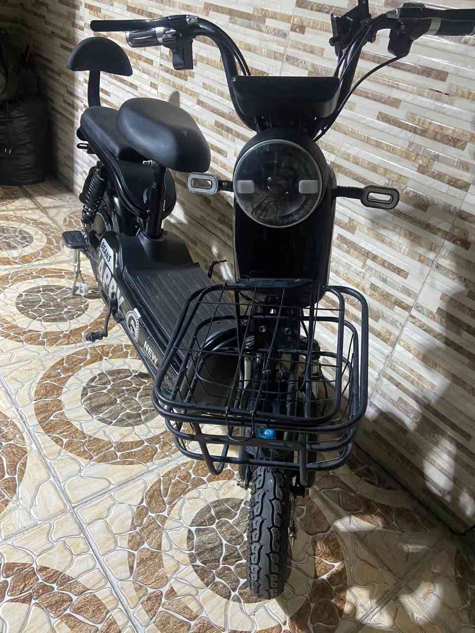 ماطور شحن 14اخو الجديد بشرط نظيف جدا جدا ما بي اس عيب بطاريات بشرط وكامل مكان اربيل سعر 250الف ومجال
***********

*********** وتس
