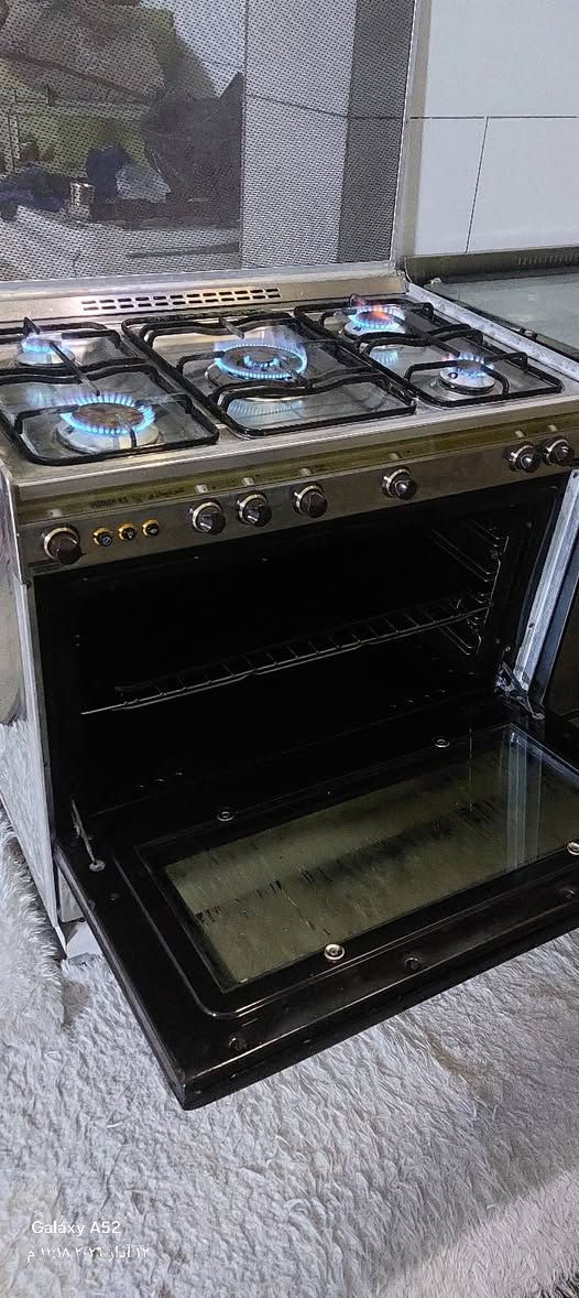 طباخ كريازي مصري درجه اولى كلش نظيف للبيع وبسعر 280 الف وبي مجال للشراي الاستفسار الاتصال ع*********** شارع سالم خلف شركه كورك قرب دائره الكهرباء
