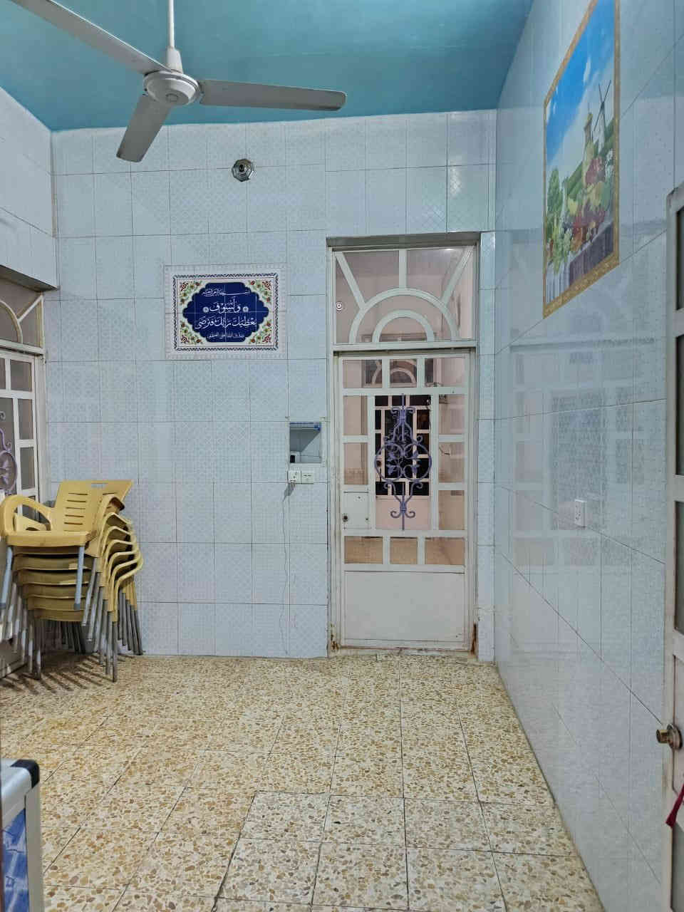 بيت للبيع طابو صرف  المساحه 100م طابقين بناء طابوك الموقع حي الشهيد المحراب يحتوي الطابق الاول على غرفه وصاله واستقبال ومطبخ وصحيات ويحتوي الطابق الثاني على غرفتين 
وصاله وصحيات السعر 105 مليون قابل للتفاوض للأستفسار مراجعه مكتب التعارف مقابل رشيد العامري او الأتصال ع الرقم ***********
