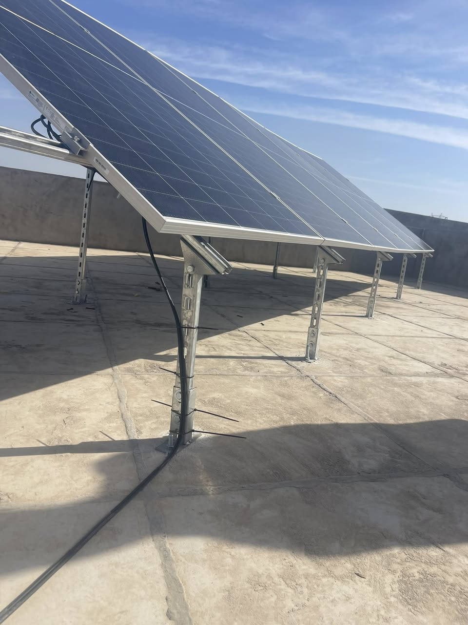 الحمدلله تم تنصيب منضومه طاقه شمسيه 12/6 في قضاء طوزمن شركة ROYAL-SOLAR


**إذا كنت صاحب هذا الإعلان وتريد حذفه لأي سبب، رجاءا أرسل رسالة إلى الدعم الفني**