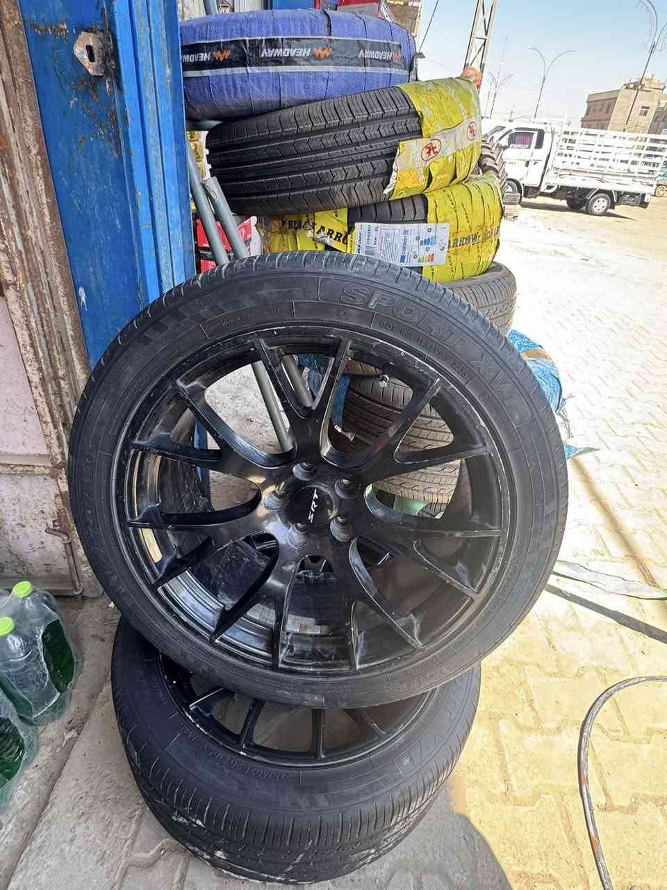 تخم ويل srt اصلي شركه ويا تخم تايرات زوج جدد وزوج نص عمر بيع سعره 500
زوج سبيسرات سعرهن 50 
دعاميات زوج srt 240 الف 
الف مكاني بابل ***********
