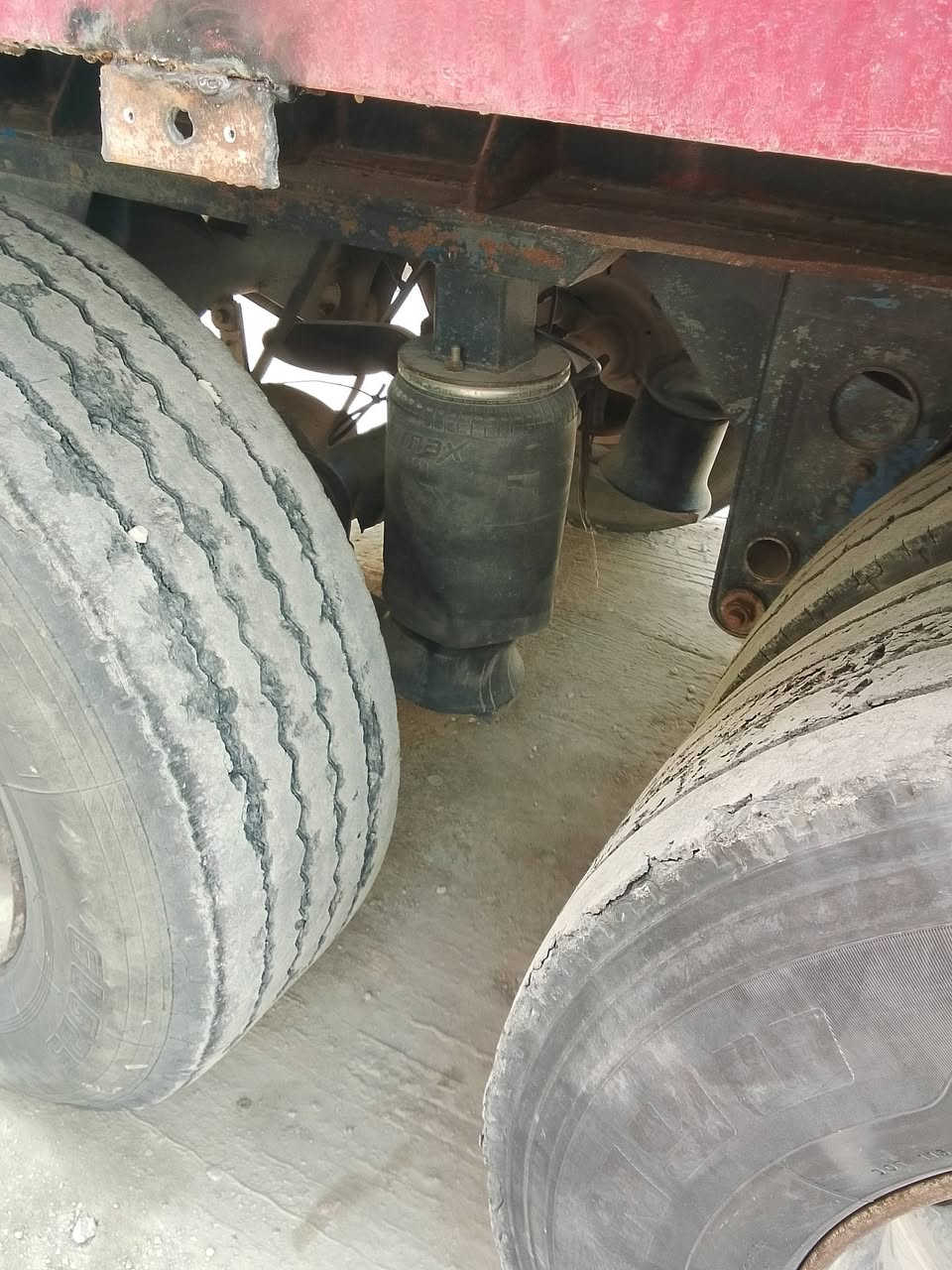 سلام عليكم عربانه دناكير ساف فلات اوربيه 3دناكير 2مزوج واحد حرفش عربانه محدده جتف وحصيره جكر تايرات نص عمر سعر 45مكانه كربلاء طول 1250
***********
