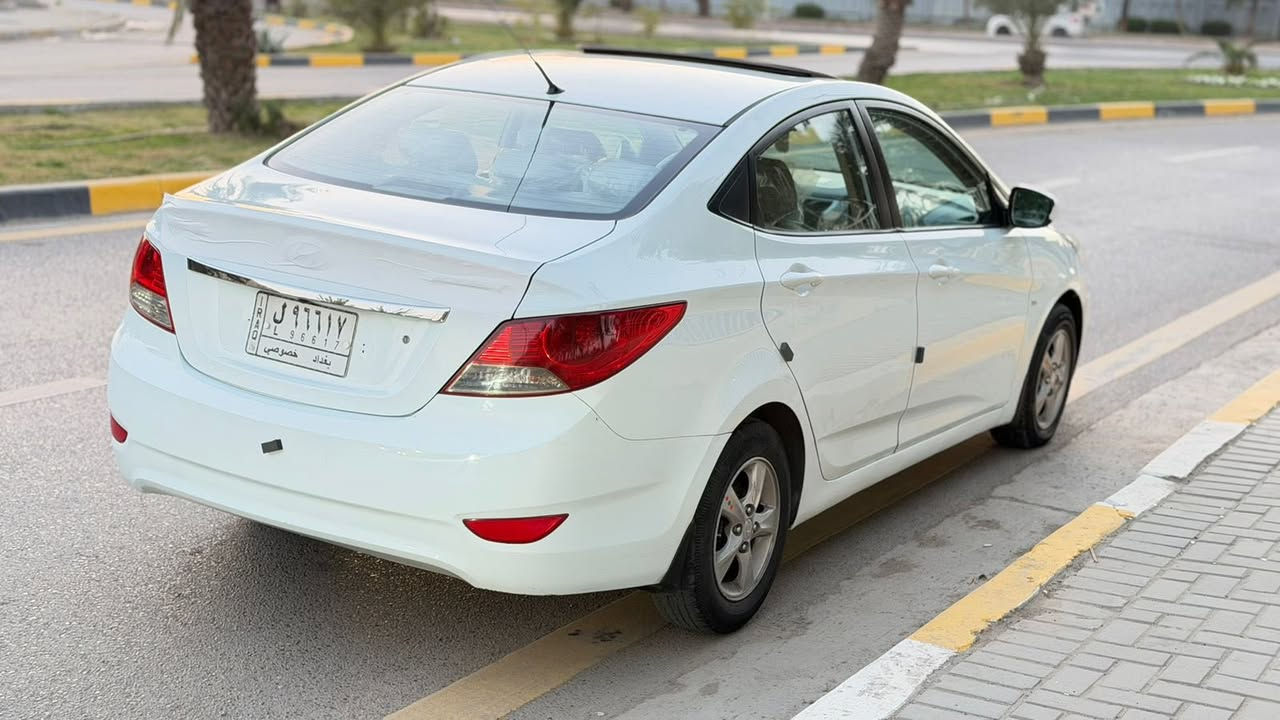 سلام عليكم من رخصة الادمن المحترم اكسنت لبيع بلو موديل2011 سيارة جاهزة من كلشي مكفولة من الصبغ والضربة مكينة 1600دوش السعر 98وبيها مجال مكان السيارة البياع الموصلات الاتصال***********
