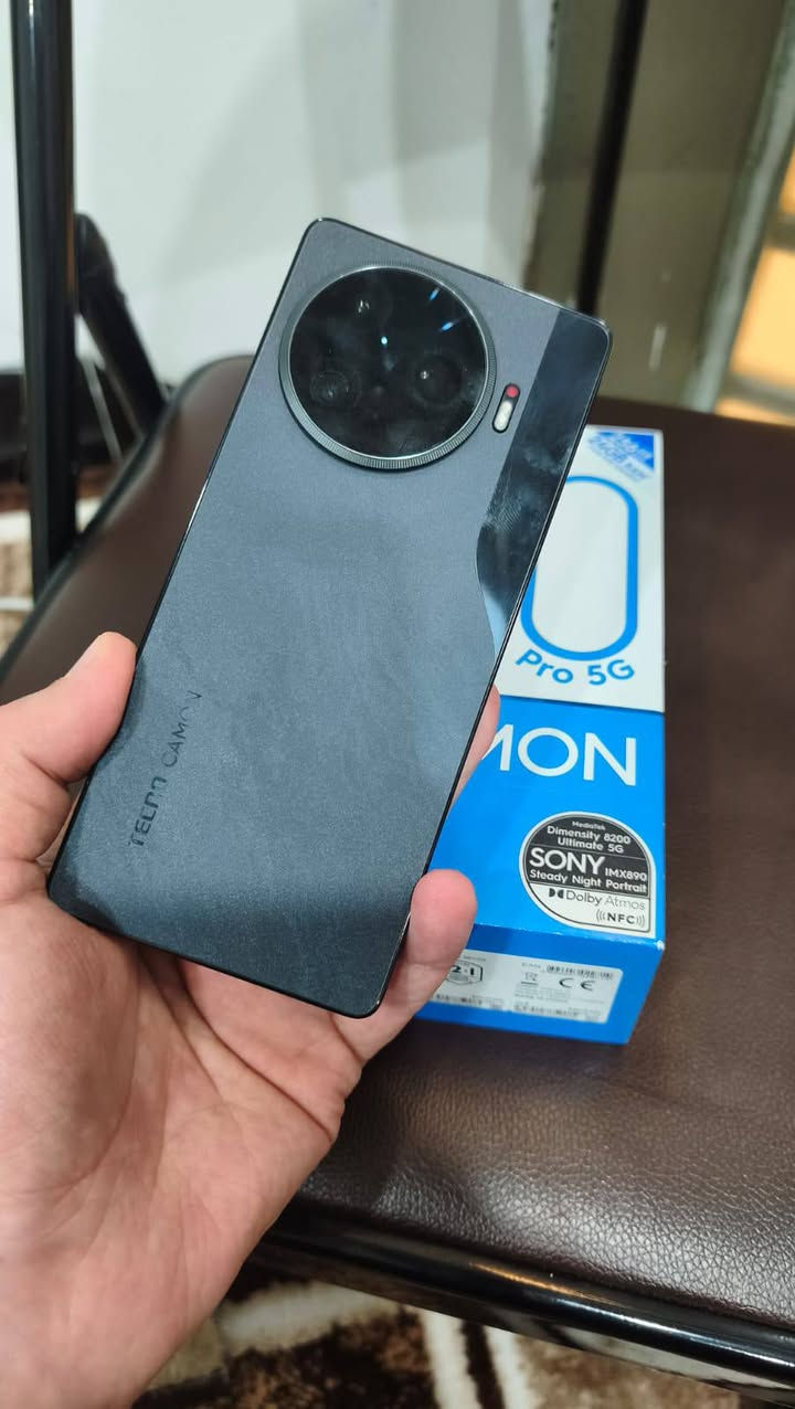 للبيع أو المراوس تكنو كامون 30 برو 5G مع كارتونه الاصلي وملحقاته ولاصق شاشه
نظافه الجهاز 97%
ذاكره 256
رام 12+12
شاشه 144 هيرتز نوع اموليد
بطاريه 5000 
شحن سريع بقدره 70 واط + شحن لاسلكي
معالج Dimensity 8200
ببجي 90 فريم ثابت وحقيقي
السعر 280 الف 
والشراي يتفضل خاص


**إذا كنت صاحب هذا الإعلان وتريد حذفه لأي سبب، رجاءا أرسل رسالة إلى الدعم الفني**