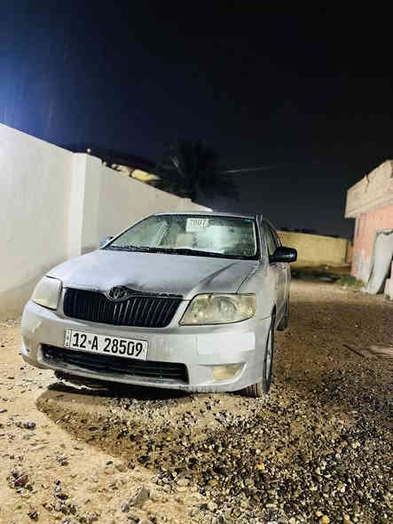 السلام عليكم 
كورلا بيكاتشو موديل 2007 
السياره باسمي 
كير محرك شرط( محرك مبدل جديد ١٦٠٠ ) 
الضرر جاملغ ايمن مبدل وبونيد رش بدون دواخل 
للبيع او مراوس 
السعر85 وبيها مجال
***********
