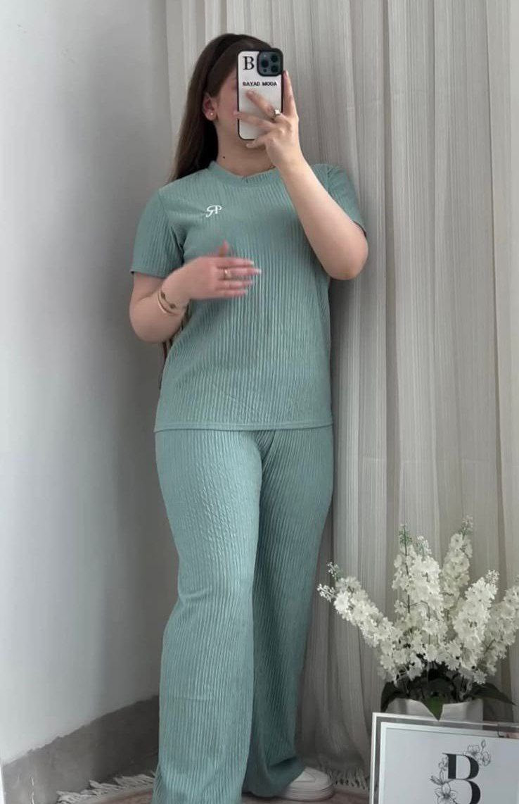 تراك قطعتين❤‍🩹
السعر11 الاف فقط
خامة فانيل قطن 
38-40-42-44-46


**إذا كنت صاحب هذا الإعلان وتريد حذفه لأي سبب، رجاءا أرسل رسالة إلى الدعم الفني**