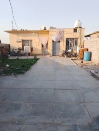 بيت مساحته 205متر للبيع غرفتين وصاله ومطبخ وصحيات 07700781879
