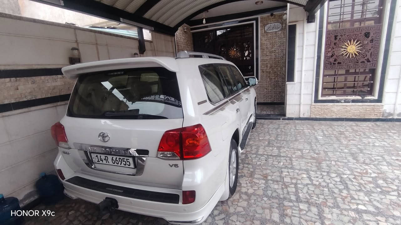 لاند كروز 2014 كفالة عامة 
تراي زيرو  ماشية 130 
مكينة كير كفالة 
محرك 6 فول الفول 
عنواني بغداد البلديات 

🟪 السعر: خاص 

مكينة كير مكفولات بشرط
سياره حيل حلوة ونظيفة 
ماتحتاج مصرف جاهزة من كلشي

رقم صاحب سيارة
***********
