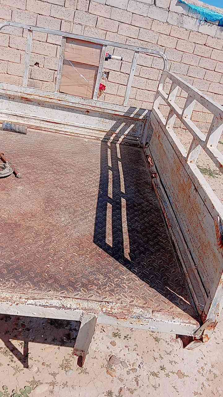 سلام عليكم ستوتة لبيع شقاله كلشي ما بيهه سلف شقال تايرات جديد ؤره ؤكدام مكان ديالى  رقم صاحبهه***********
