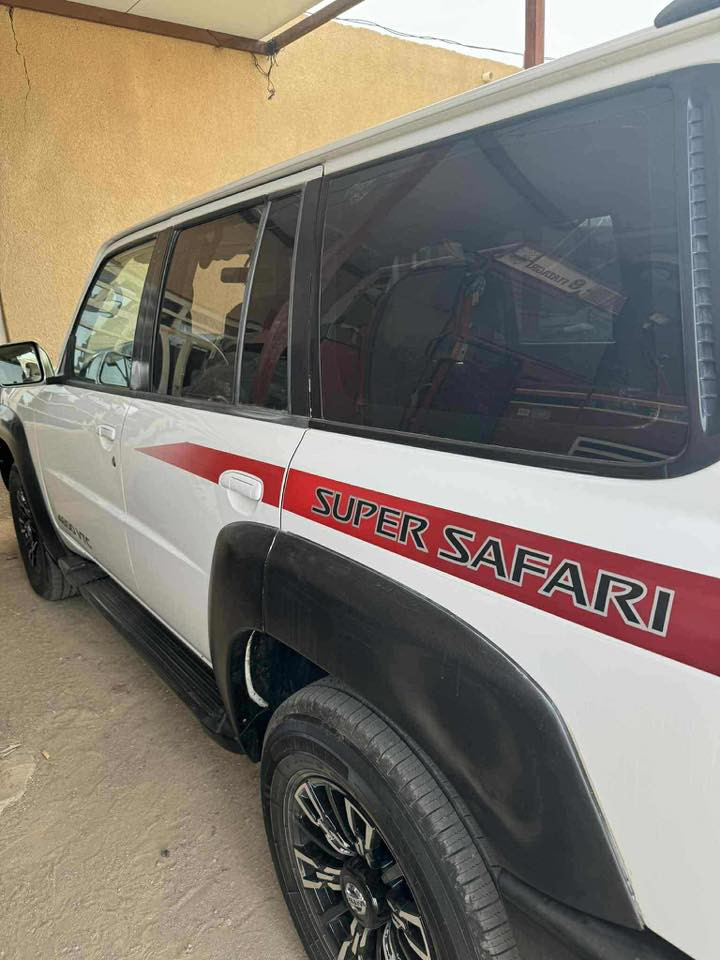 باترول  مزاد موديل 2008
بدون حادث وبدون صبغ 
دفلوك وفور ويل شغال 
محرك 4800
كلشي بيها ع البلاد 
تخم ويل وتخم تاير جديد 
 اتعهدلك بلكمرك فقط والباقي عليك 

السعر :-105وبيها مجال

***********
