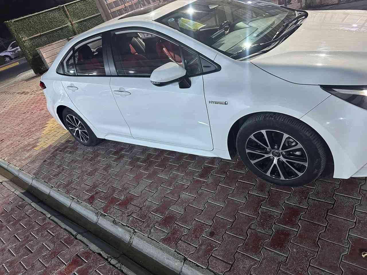سلام عليكم كورلا هاربد موديل 2024شكل الأمريكي داخل احمر ماشيه عشرين مكفوله  لا صبغ ولا بارد السياره جديده بيها رصعات ثنين صغار بجاملغ الخلفي السعر 145وبيها مجال بكان السياره بغداد حي الرساله الثانيه رقم الهاتف ***********
