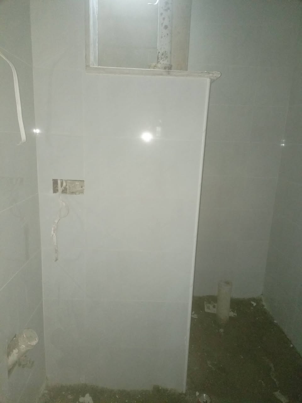 اسطى سيراميك متفرغ حاليا اشتغل اسعار مناسبه شغل درجه اولى خابر وتدلل ***********  اسيا***********
