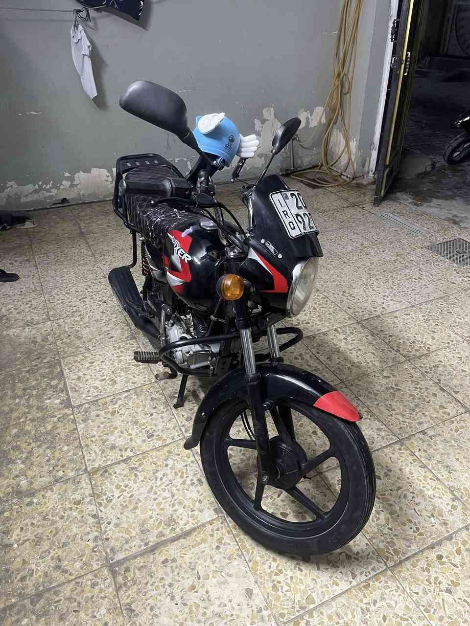 السلام عليكم بوكسر 21 كلاسك
الدراجه متروكه جانت مجفته ودراجه حلوه ونظيفه كامله بيها طخه بالتانكي مكاني بغداد الحريه رايدها مليون و700 وبيها مجال

***********
