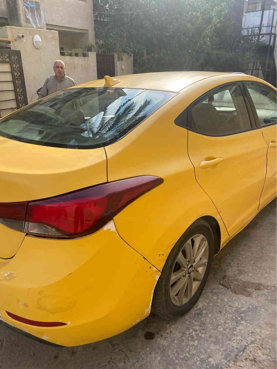 السلام عليكم 
النترا تكسي 2015 وارد كندي 
سياره بجم كبس حادثهه باب خلفي وجاملغ خلفي 
وبيهه طخه جاملغ وباب نفس الصفحه 
جاهز من كلشي 
بيهه اضافه غاز 
رقم بغداد مشروع وطني تحويل ثاني يوم  
فول مواصفات عدا البصمه 
السعر 110 وبيه مجال تحويل ثاني يوم 
‭0770 255 9325‬ بغداد, العراق
