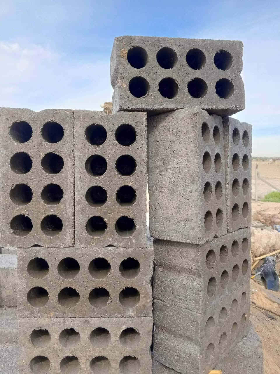 سلام عليكم 
يتوفر لدينا بلوك ومواد بناء


**إذا كنت صاحب هذا الإعلان وتريد حذفه لأي سبب، رجاءا أرسل رسالة إلى الدعم الفني**