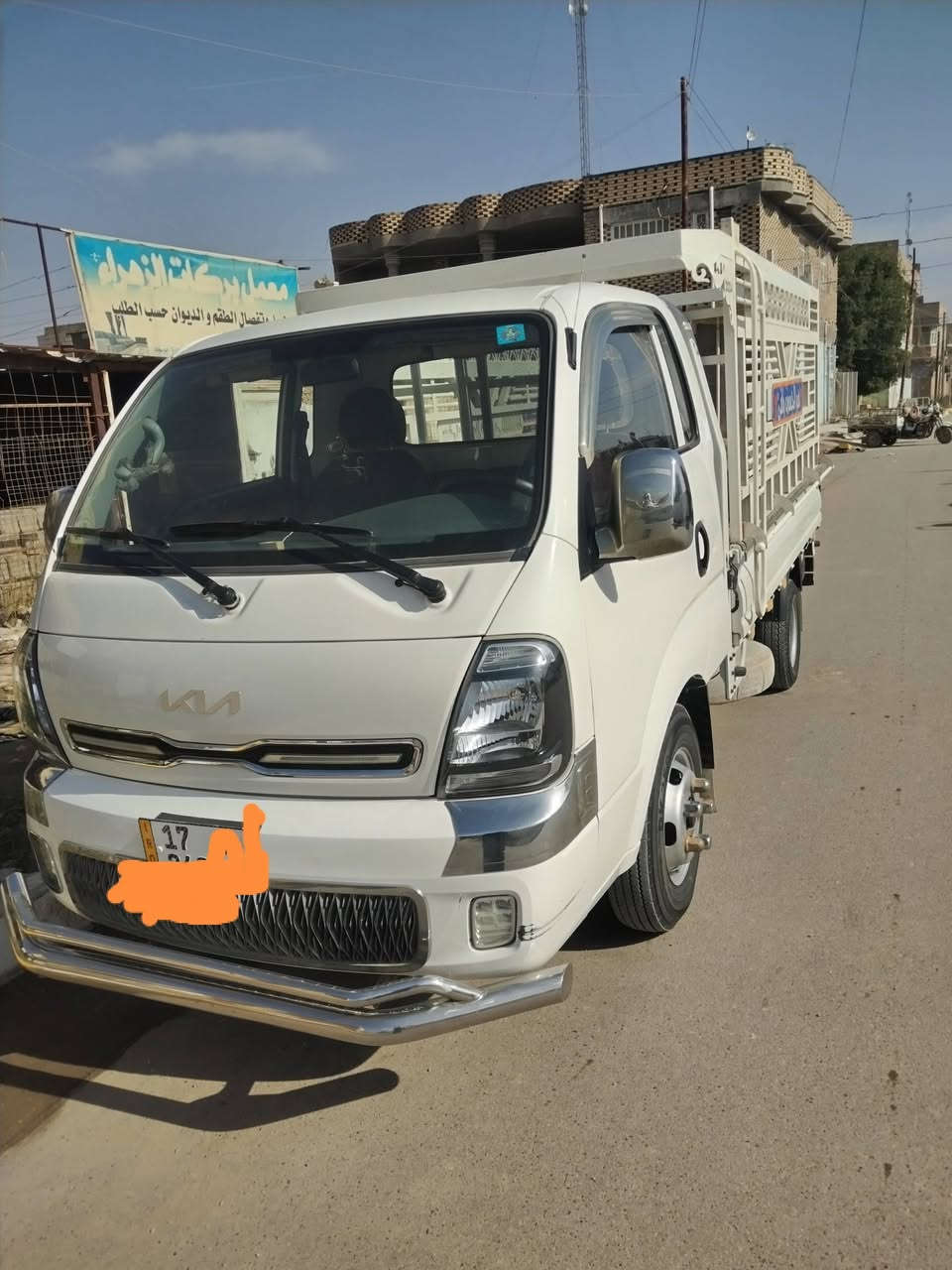 سلام عليكم ورحمة الله وبركاته كيا بنكو فحل موديل 2023 السياره جديده ماشيه 49الف محوره 14 تخم تاير رقم مثنى مكان السياره ذي قار الشطره ملاحظة السياره مصرفيه استقطاع مباشر من الموظف السعر 180 وبيها مجال الاتصال على الرقم ***********
