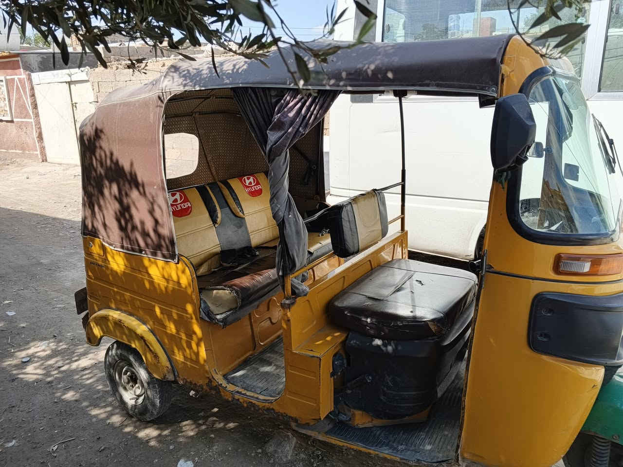 السلام عليكم تيك توك للبيع موديل 19 رقم سنويه السعر 5800رقم***********
