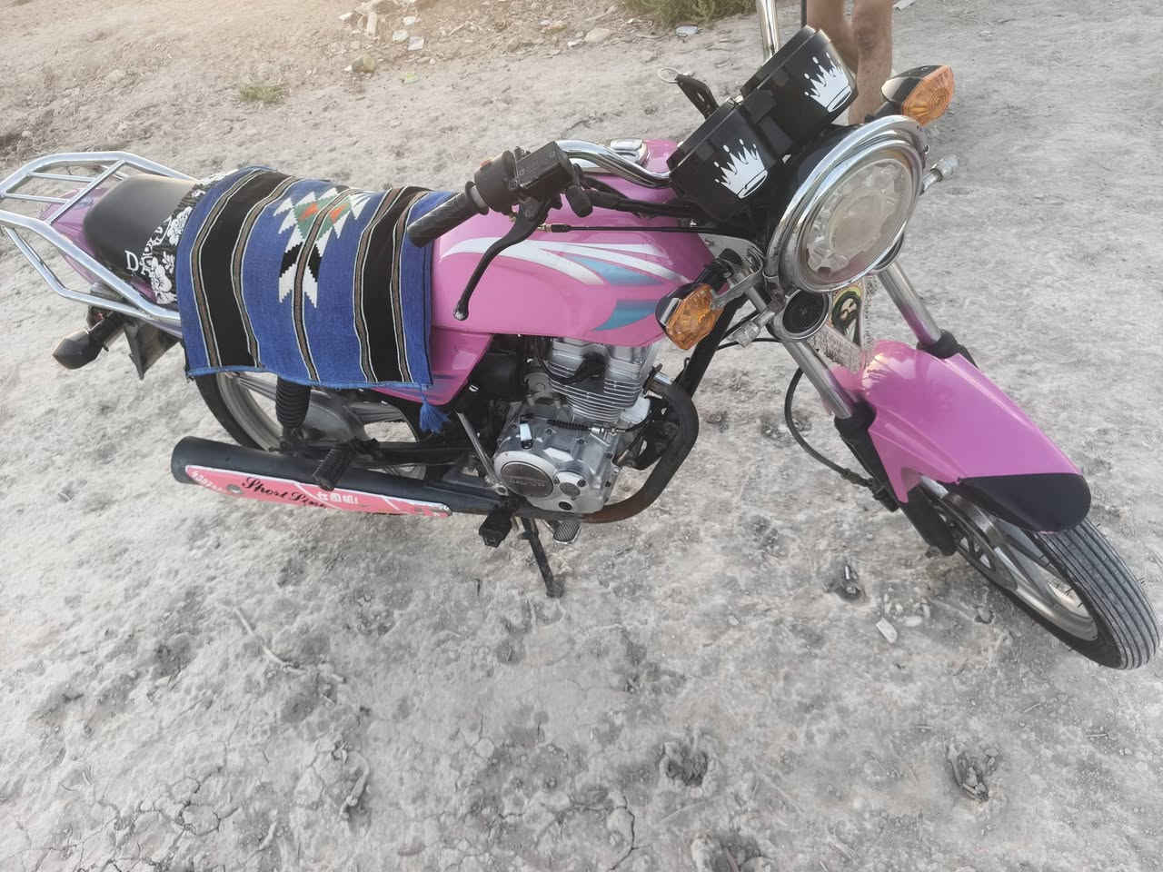 دايون عضم كلك بيه بليته ورقم شاصي موديل 23 لليع ب 700 وبيه مجال ترهم مراوس بتايكر جديد  مكاني حله قرب العلويه شريفه بت الحسن ع تصال عل رقم ***********

