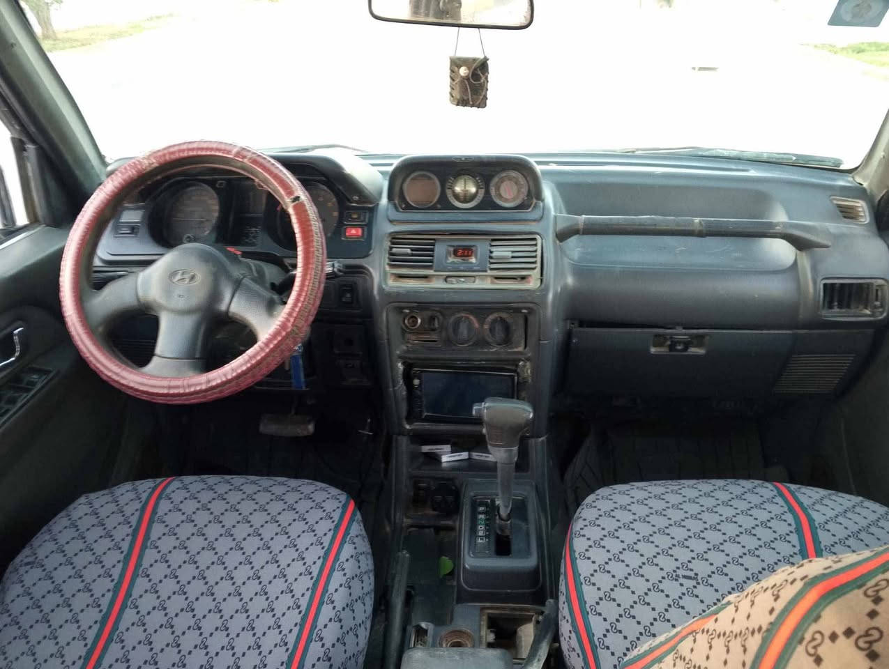 تحية طيبة 

باجيرو مسبوشي

موديل 93 

رقم بغداد دولي 

بسمي تحويل مباشر 

كير محرك كفالة 

محرك بطه اثنين ونص

مصبوغة عام اثر جراد 

دواخل نظيفة كهربايات 

جام كهرباي يصد ينزل 

عندي خسفة بلباب مال جهت الصدر 

بيع امراوس حسب القناعة 

السعر المطلوب /٤٥\وبيها مجال بسيط 

مكان السيارة بلكوت مركز مدينة 

*********** /***********

