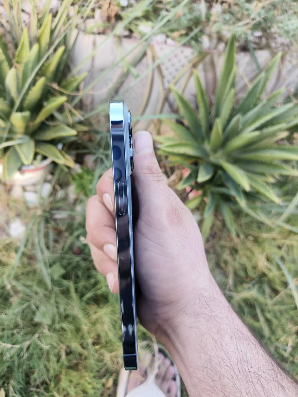 ف13برو ماكس مبدل بطارية فقط والضهر مفطر شرق اوسط 265شوف الفيديو المرفوق في المنشور 550قل***********موجود واتساب
