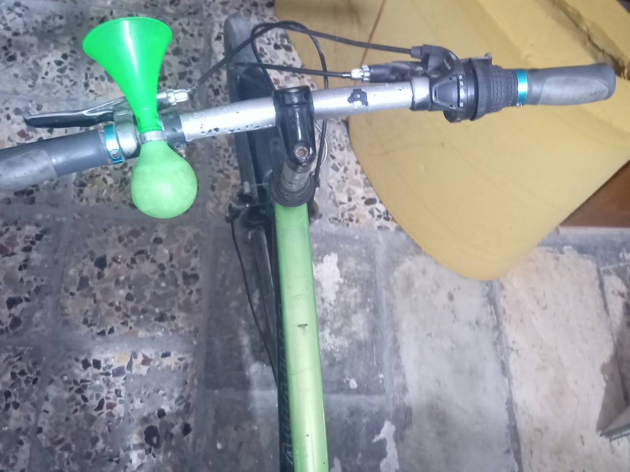 السلام عليكم بايسكل جديد يابني السعر 90 وبي مجال المكان بغداد


**إذا كنت صاحب هذا الإعلان وتريد حذفه لأي سبب، رجاءا أرسل رسالة إلى الدعم الفني**