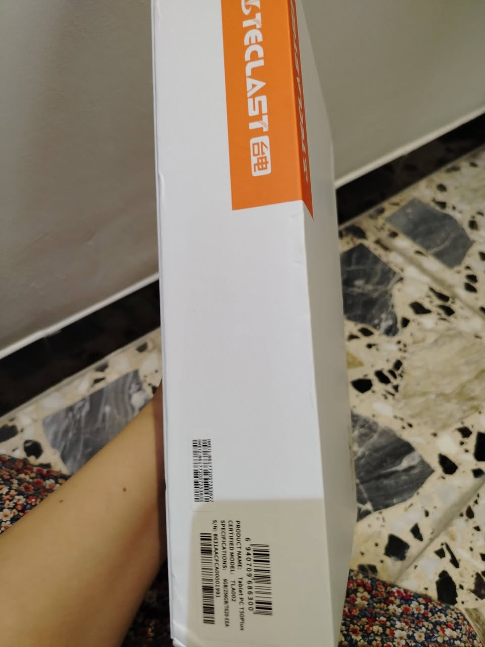 Teclast Android Tablet 
تابلت اندرويد ممتاز للدراسة والتعليم والتصفح والاعمال والالعاب 
شاشة 11 إنش بدقة 1920×1200 من نوع IPS
معدل تحديث 90Hz AdaptiveSync
معالج Unisoc T620 ثماني النواة
ذاكرة 6GB RAM + توسعة افتراضية حتى 10GB (إجمالي 16GB)
سعة تخزين داخلية 256GB
دعم بطاقة ذاكرة حتى 1TB
بطارية 8000mAh
كاميرا خلفية 13MP
كاميرا أمامية 8MP
نظام Android 14
دعم 4G LTE
شريحتين اتصال Dual SIM
Wi-Fi ثنائي النطاق 2.4GHz / 5GHz
Bluetooth 5.0

السعر 175 وبي مجال 
بغداد حي العامل شارع 30
***********
